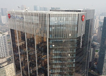 幕墻發光字廠家成功案例丨蘭博基尼酒店發光字工程