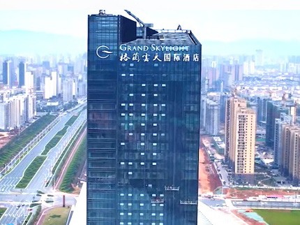 幕墻發光字廠家成功案例丨格蘭云天酒店發光字工程