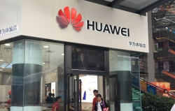 LED迷你發光字廠家講解樹脂發光字與亞克力發光字的區別