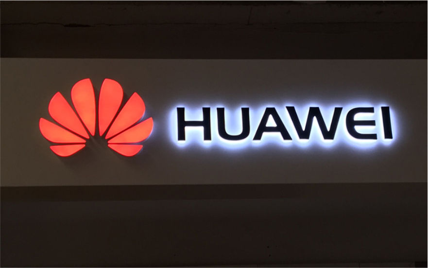 華為手機品牌連鎖店背發光字