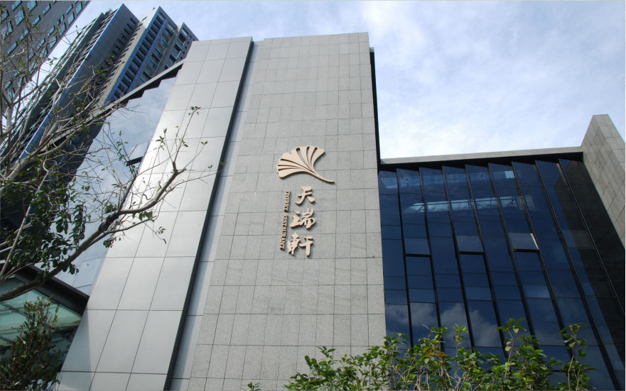 深圳喜來登酒店樓體發光字工程