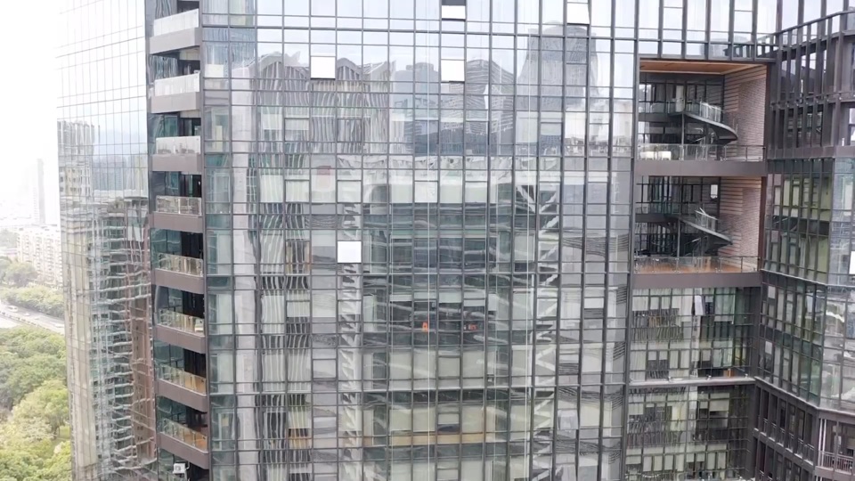 深圳中信銀行幕墻發光字工程