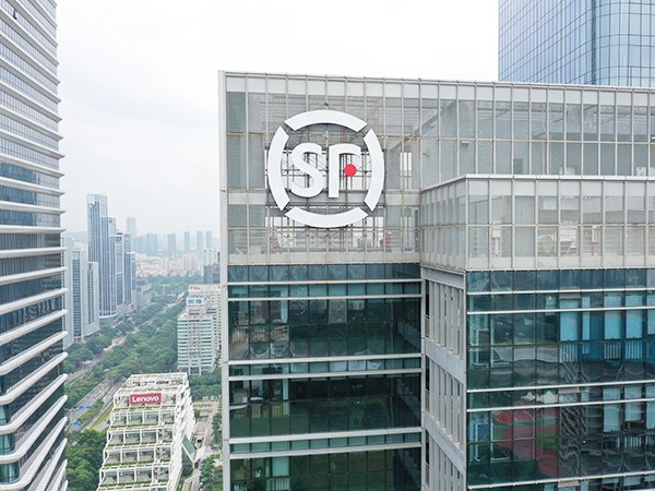 深圳順豐集團大廈丨幕墻發光字工程現場圖三